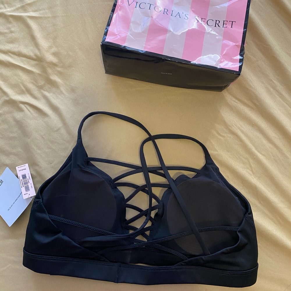 Sports bra - Picture 2 of 4